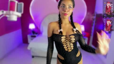 Laura MartinGMT-5 2200-0600 online show from February 14, 2025, 12:41 am