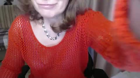 Snapshot of lauraoven1 chatting on March 10, 2025, 2:16 pm Lauraoven1 online show from March 10, 2025, 2:16 pm
