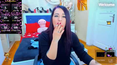 Snapshot of laurasinfull chatting on February 3, 2025, 4:14 am Laura online show from February 3, 2025, 4:14 am