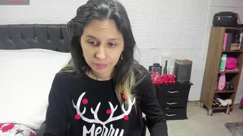 Snapshot of lauren_ashlee chatting on December 31, 2024, 1:08 pm Lauren Independent model online show from December 31, 2024, 1:08 pm