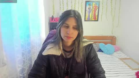 Snapshot of lauren_ashlee chatting on October 27, 2025, 2:43 pm Lauren Independent model online show from October 27, 2025, 2:43 pm