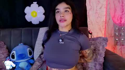 Snapshot of lauren_camila1 chatting on July 7, 2026, 1:41 am Lau online show from July 7, 2026, 1:41 am