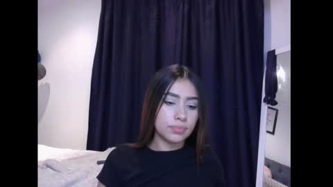 Lauren Clauz online show from November 20, 2025, 12:00 am