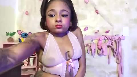 Lauren online show from January 19, 2025, 3:50 am