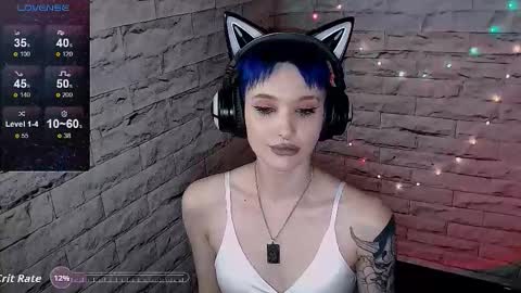 Eva online show from November 4, 2025, 1:43 pm