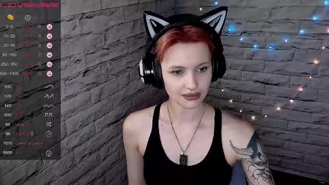 Snapshot of lauren_raquel chatting on May 26, 2026, 6:04 pm Eva online show from May 26, 2026, 6:04 pm