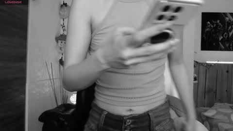 Snapshot of lauren_sweet7 chatting on January 1, 2025, 12:21 am Lauren online show from January 1, 2025, 12:21 am