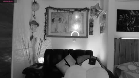 Snapshot of lauren_sweet7 chatting on January 19, 2025, 1:53 am Lauren online show from January 19, 2025, 1:53 am