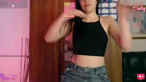 Lauren online show from March 6, 2026, 4:42 am