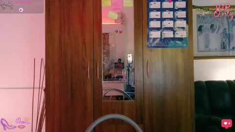 Lauren online show from March 16, 2026, 10:47 pm