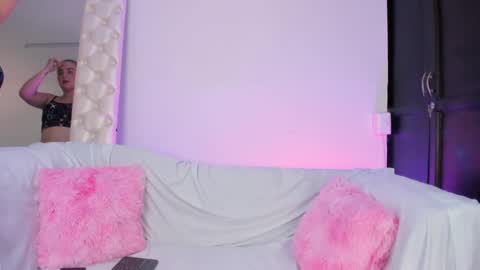 Snapshot of laurenblonde22 chatting on December 2, 2024, 8:11 pm Lauren Blonde online show from December 2, 2024, 8:11 pm