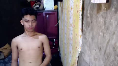 laurence_cuttieguyhere online show from April 18, 2026, 7:07 pm