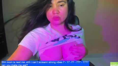 Snapshot of laurengirls1 chatting on March 10, 2025, 4:25 pm onlyfan laureng7 - 7 laureng2 online show from March 10, 2025, 4:25 pm