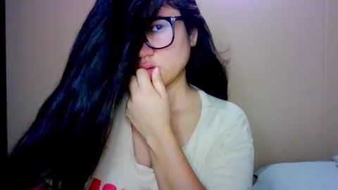 Snapshot of laurengirls1 chatting on September 22, 2025, 12:29 pm onlyfan laureng7 - 7 laureng2 online show from September 22, 2025, 12:29 pm