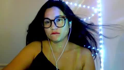 onlyfan laureng7 - 7 laureng2 online show from November 18, 2025, 3:01 am