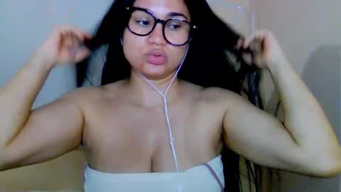 onlyfan laureng7 - 7 laureng2 online show from December 2, 2025, 4:57 pm