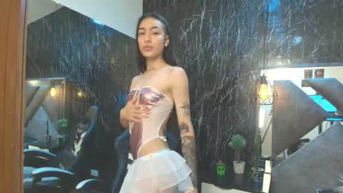 LaurenHazel  online show from October 31, 2025, 11:55 am