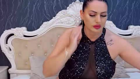 Laura online show from November 20, 2025, 3:12 pm