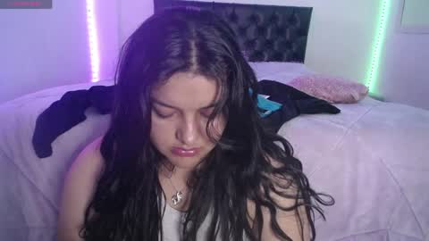 Snapshot of laurenkenner28_ chatting on May 12, 2026, 7:44 pm laurenkenner28_ online show from May 12, 2026, 7:44 pm