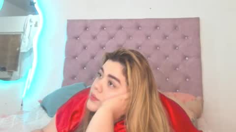 laurenlaine online show from October 15, 2025, 4:18 pm