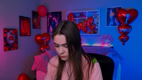 Snapshot of laurenmurrr chatting on February 11, 2026, 1:27 pm Laure online show from February 11, 2026, 1:27 pm