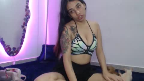 Lauren online show from March 10, 2026, 10:15 pm