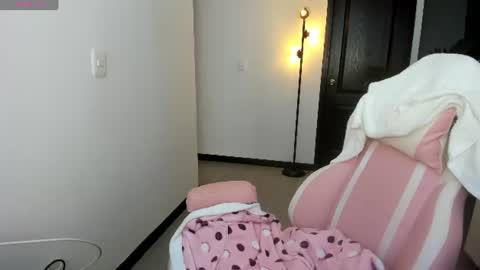 daniela angel     online show from July 31, 2026, 11:20 am