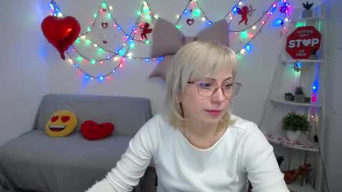 Lauren online show from February 16, 2026, 6:37 pm