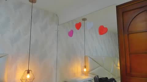 Laurent online show from November 20, 2025, 10:37 am