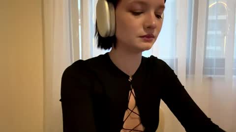 Ria online show from May 2, 2026, 4:12 pm