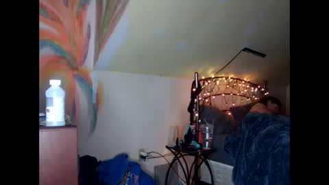 Lauren online show from March 5, 2025, 10:21 pm