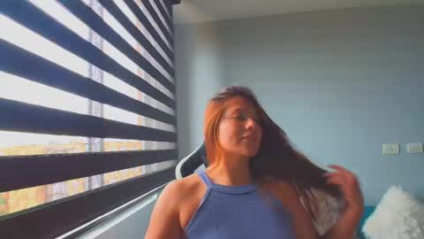 Lauri online show from April 15, 2026, 7:21 pm