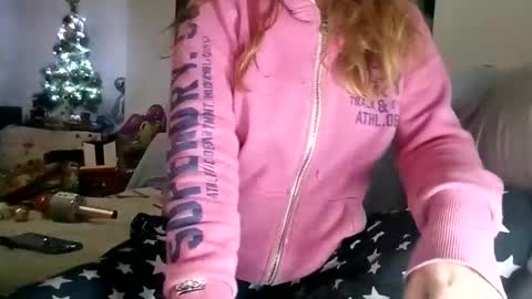 lauriehotxxx online show from December 11, 2024, 5:15 pm