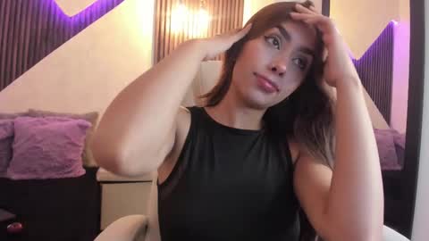 Snapshot of laurin_clauz chatting on February 17, 2025, 4:26 pm Lau online show from February 17, 2025, 4:26 pm