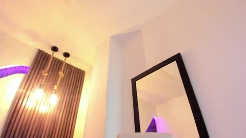 Snapshot of laurin_clauz chatting on March 3, 2025, 9:48 pm Lau online show from March 3, 2025, 9:48 pm