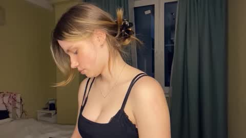 Bella online show from March 19, 2026, 4:11 pm