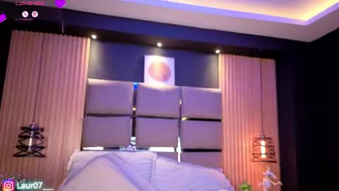 Lau Roberts online show from July 7, 2026, 7:23 am