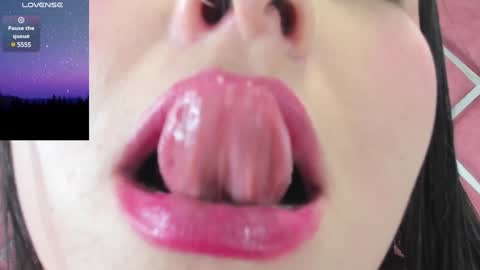 Snapshot of lauryjonson_ chatting on December 16, 2024, 9:31 pm LauryJonson  online show from December 16, 2024, 9:31 pm