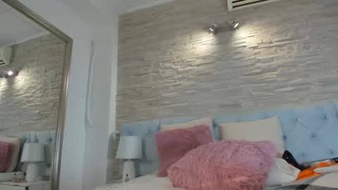 Snapshot of lauryncopper chatting on February 9, 2025, 12:52 pm Lauryn online show from February 9, 2025, 12:52 pm