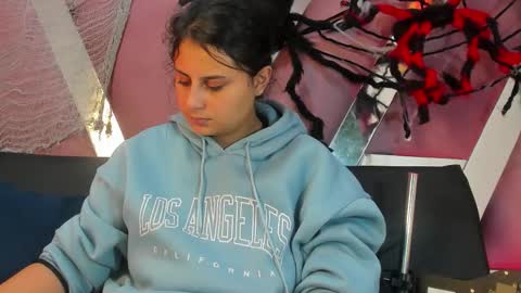  LaurynJeffers  online show from October 30, 2025, 3:30 am