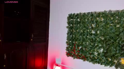  LaurynJeffers  online show from March 23, 2026, 7:51 pm