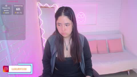 Snapshot of lauxury_tay chatting on September 15, 2025, 3:17 am Lauxury online show from September 15, 2025, 3:17 am