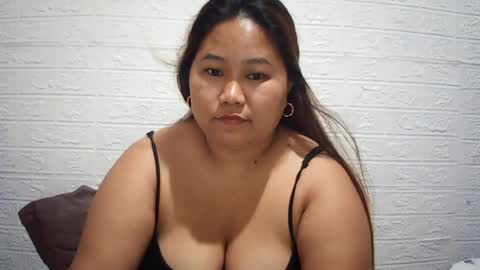 lavalyn214 online show from July 21, 2026, 4:42 pm