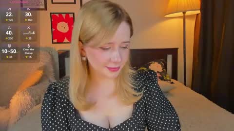Snapshot of lavender_tender chatting on May 16, 2026, 7:05 am Lav online show from May 16, 2026, 7:05 am