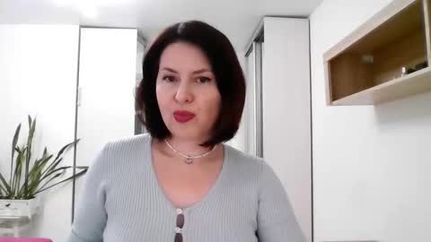 Diana  online show from November 12, 2025, 11:21 am