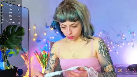 Melissa online show from February 25, 2026, 11:42 am