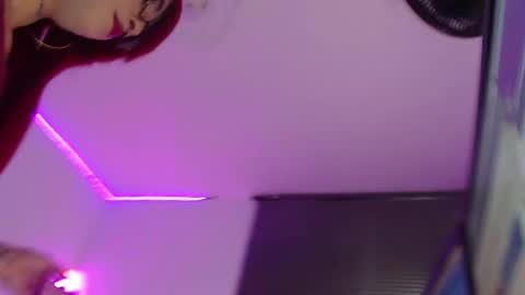 Cristina online show from December 2, 2024, 11:29 pm