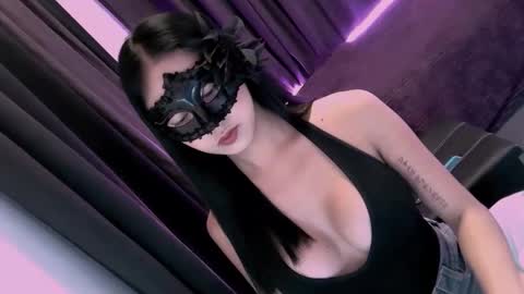 lavenia487426 online show from February 3, 2026, 8:41 am