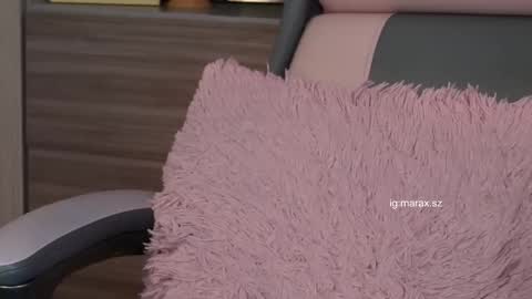 Mara online show from March 12, 2025, 1:25 am