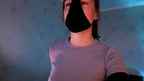 Snapshot of lavinda_lin chatting on October 31, 2025, 12:50 pm Lavinda online show from October 31, 2025, 12:50 pm